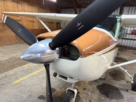 Cessna 182 Skylane photo 12