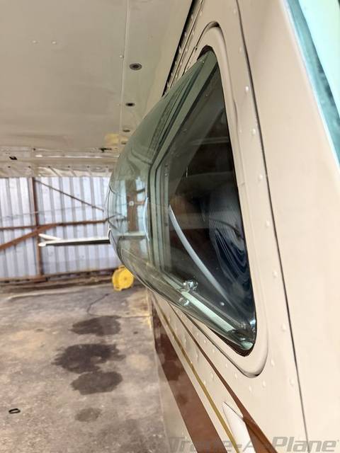 Cessna 182 Skylane photo 7
