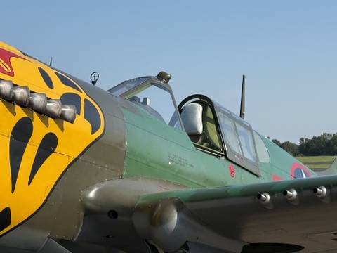1942 Curtiss P-40K photo 14
