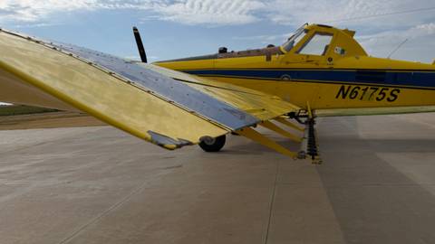 Air Tractor AT-402B photo 4