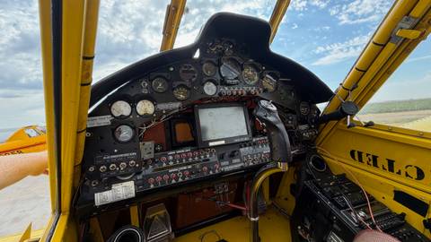 Air Tractor AT-402B photo 11
