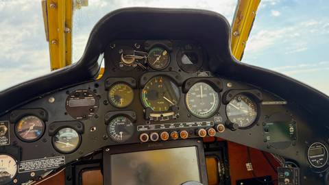 Air Tractor AT-402B photo 13