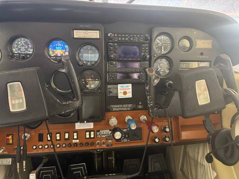 1974 Cessna 185 photo 4