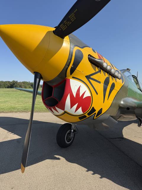 1942 Curtiss P-40K photo 10
