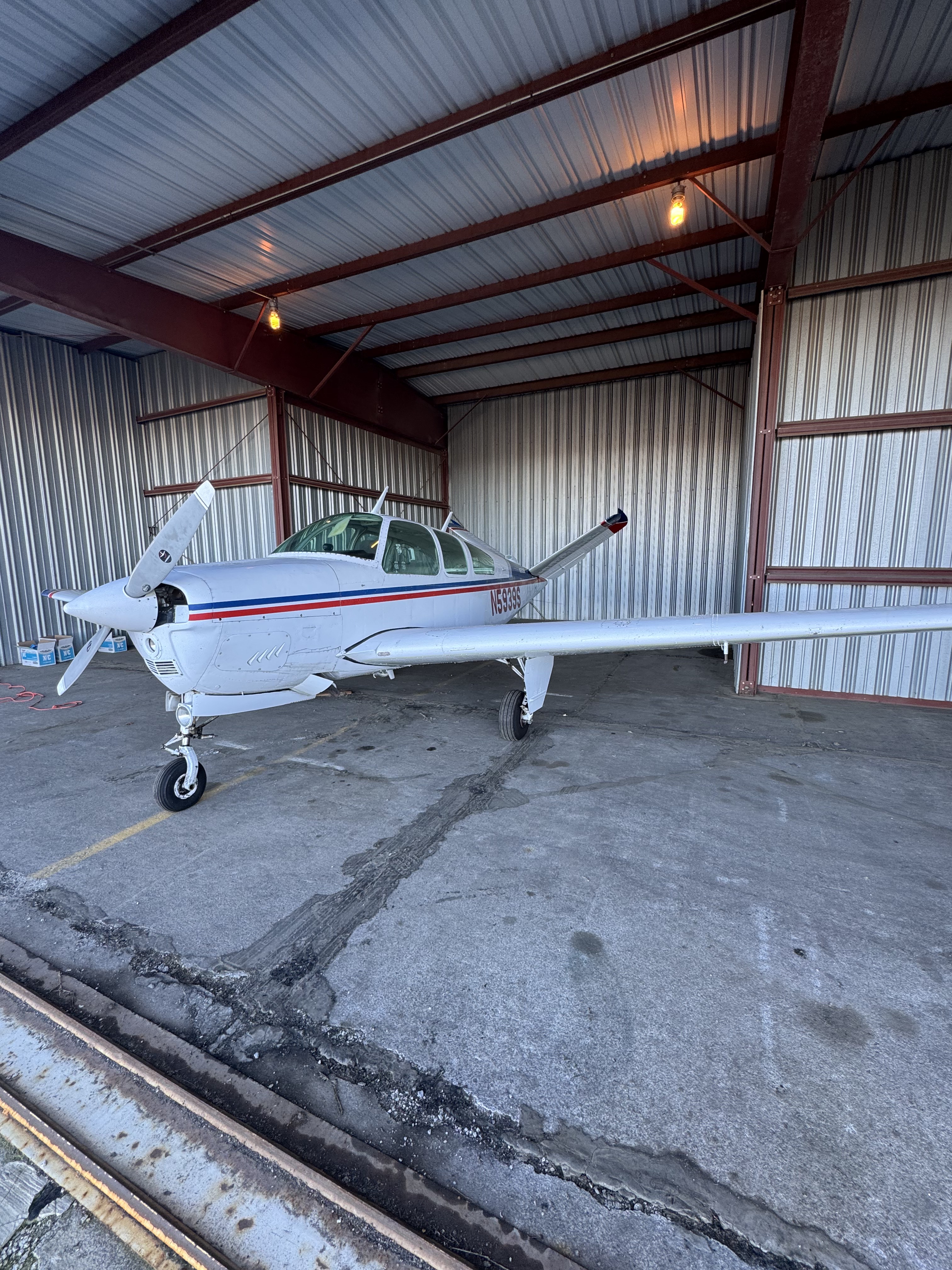 Beechcraft V35 — N5939S photo 2