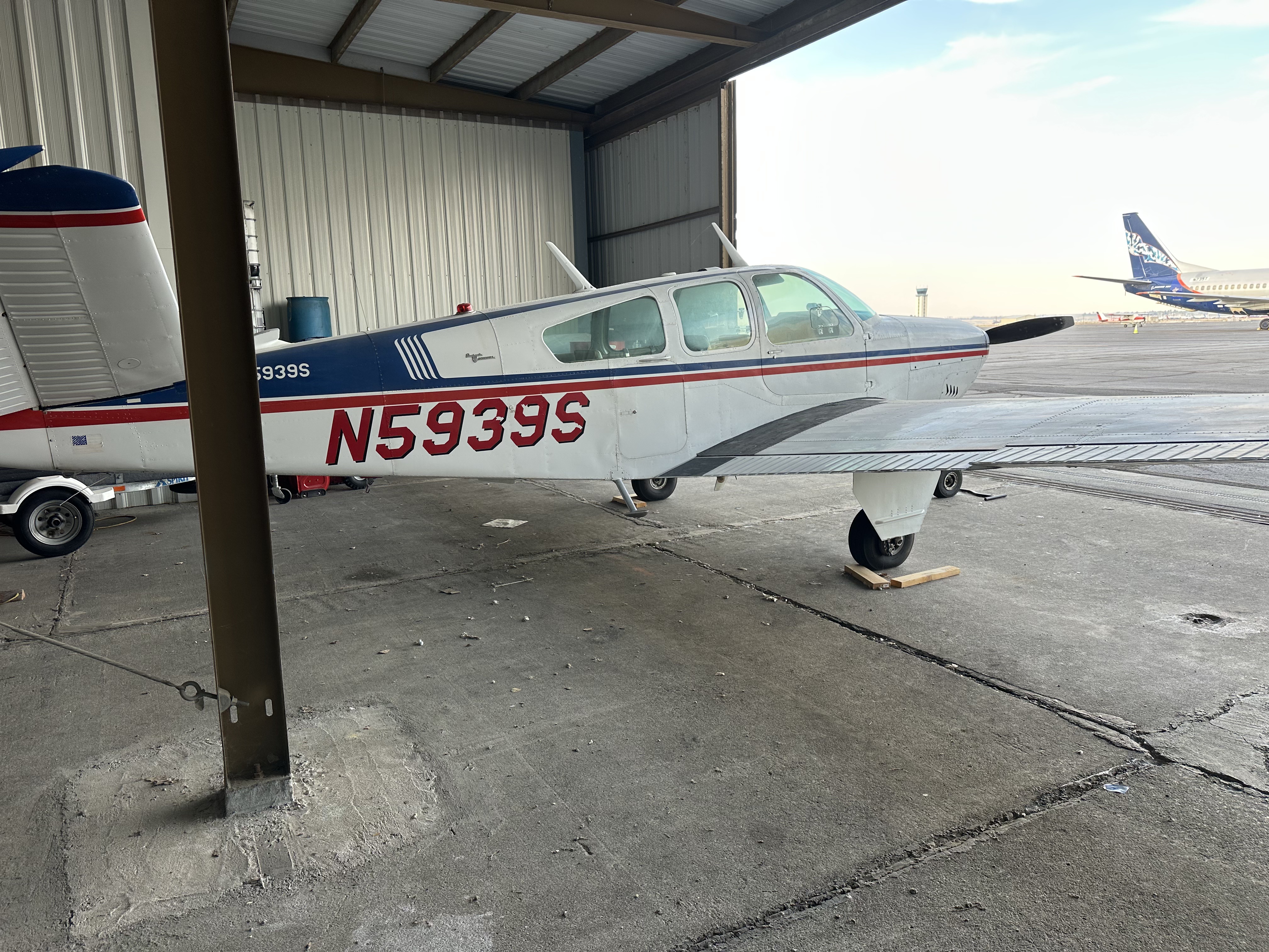 Beechcraft V35 — N5939S photo 8