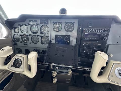 Beechcraft V35 — N5939S photo 11