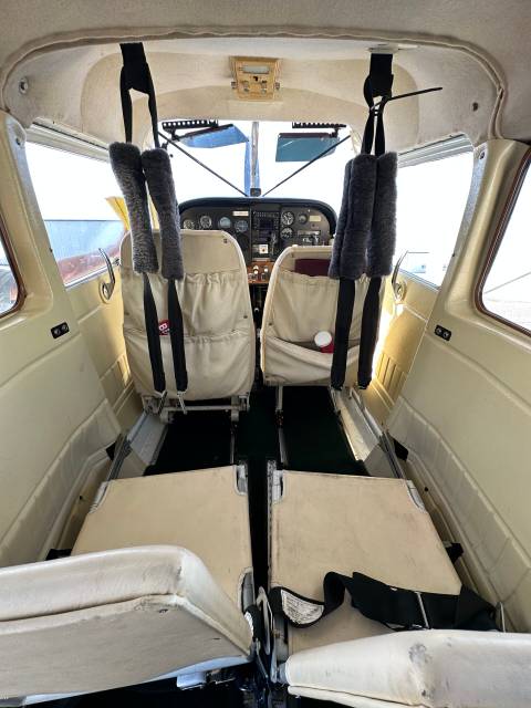 1974 Cessna 185 photo 9