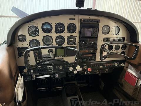 Cessna 182 Skylane photo 9
