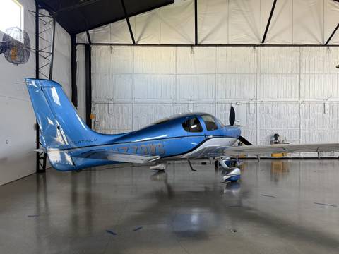2016 Cirrus SR22T photo 10